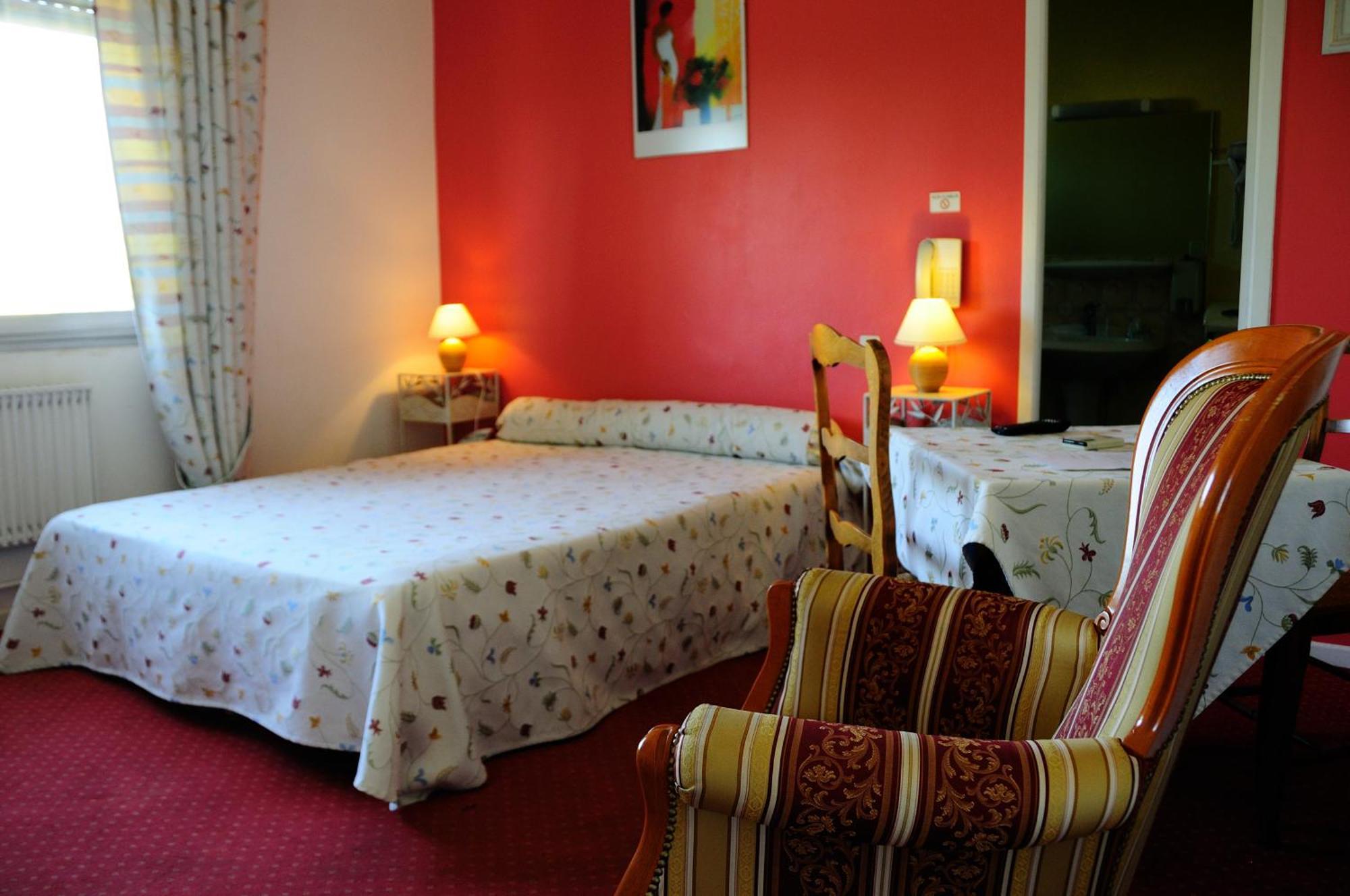 Logis Hotel du Midi Salon-de-Provence Buitenkant foto