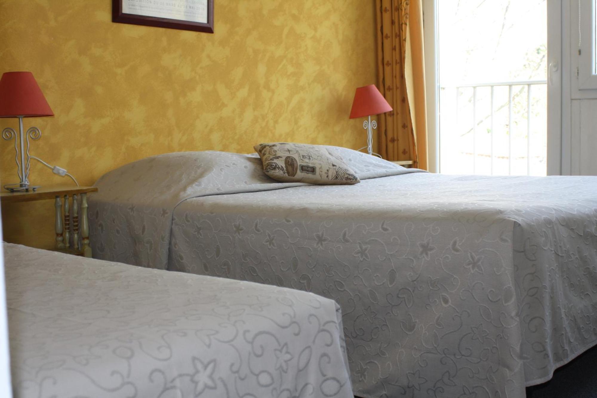 Logis Hotel du Midi Salon-de-Provence Buitenkant foto