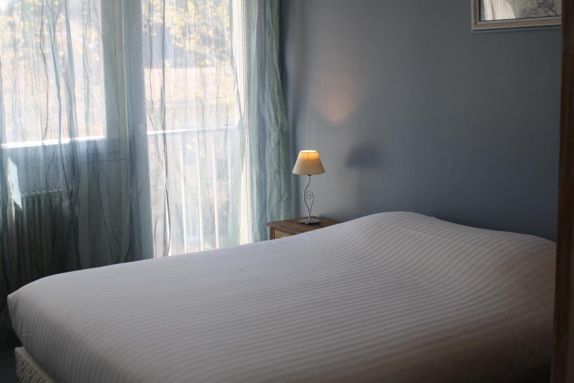 Logis Hotel du Midi Salon-de-Provence Buitenkant foto