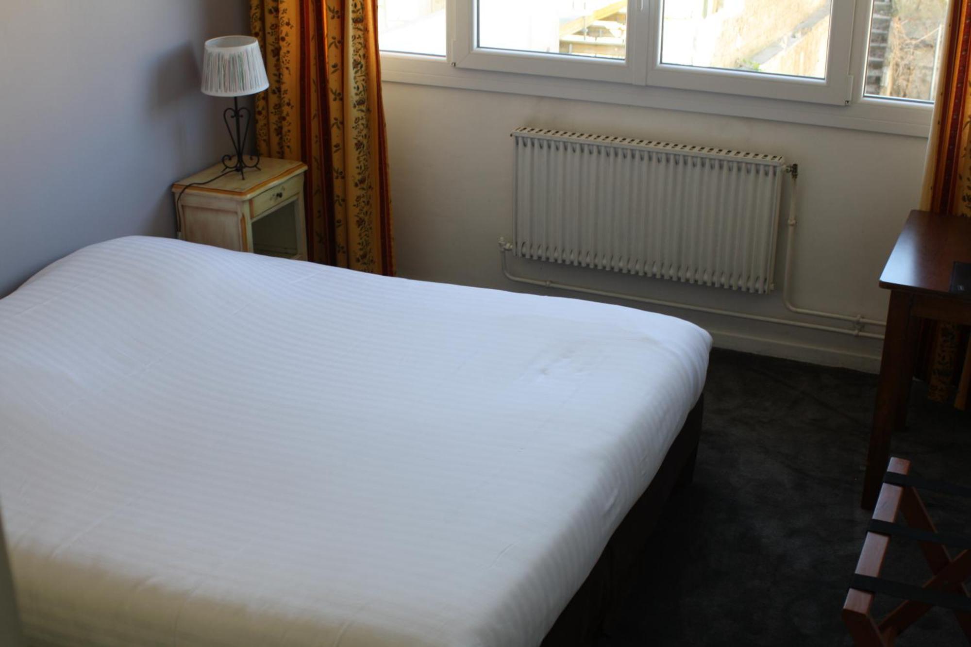 Logis Hotel du Midi Salon-de-Provence Buitenkant foto