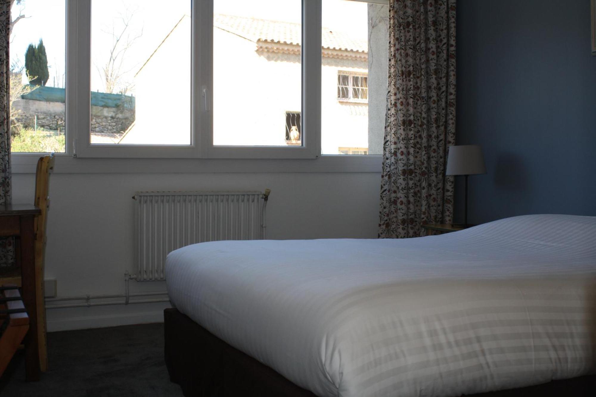 Logis Hotel du Midi Salon-de-Provence Buitenkant foto