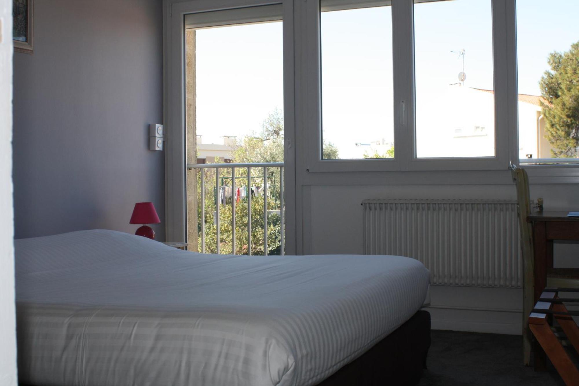 Logis Hotel du Midi Salon-de-Provence Buitenkant foto