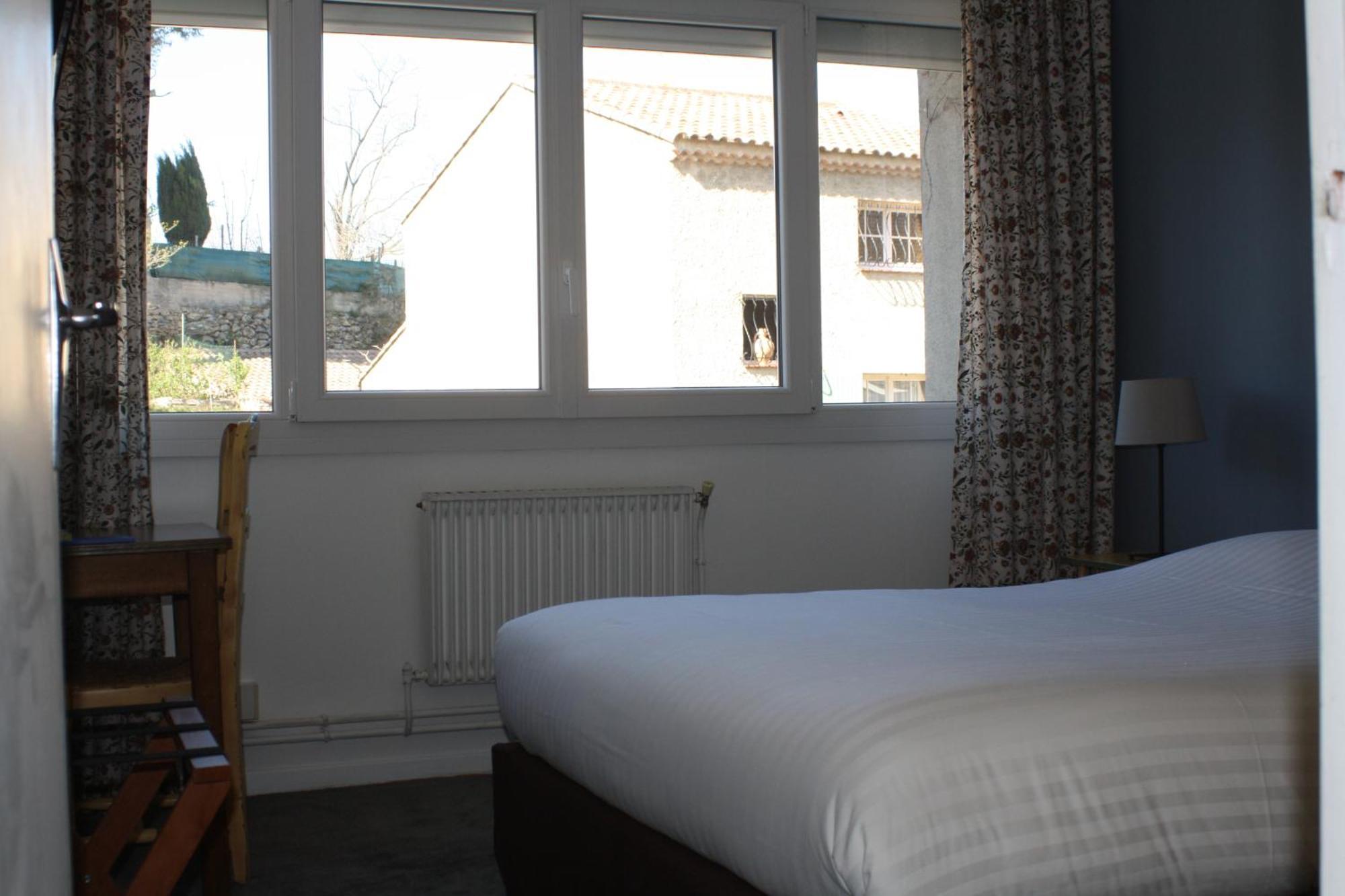 Logis Hotel du Midi Salon-de-Provence Buitenkant foto