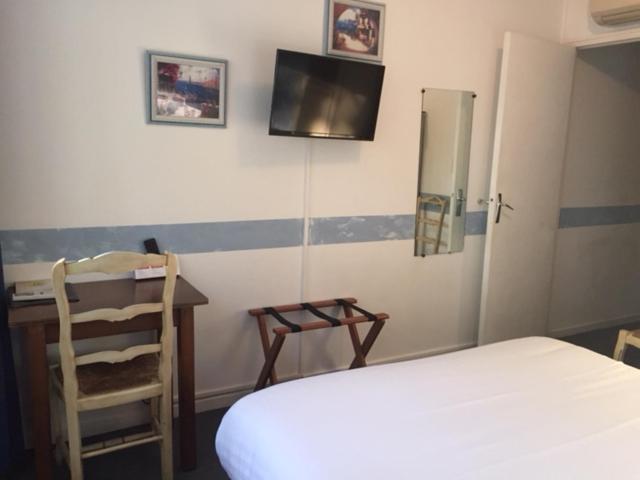 Logis Hotel du Midi Salon-de-Provence Buitenkant foto