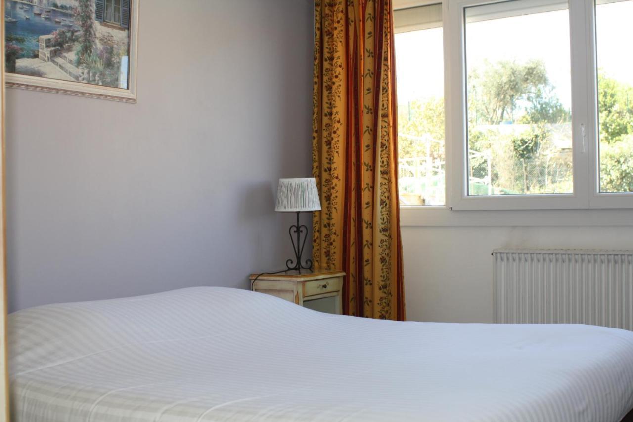 Logis Hotel du Midi Salon-de-Provence Buitenkant foto