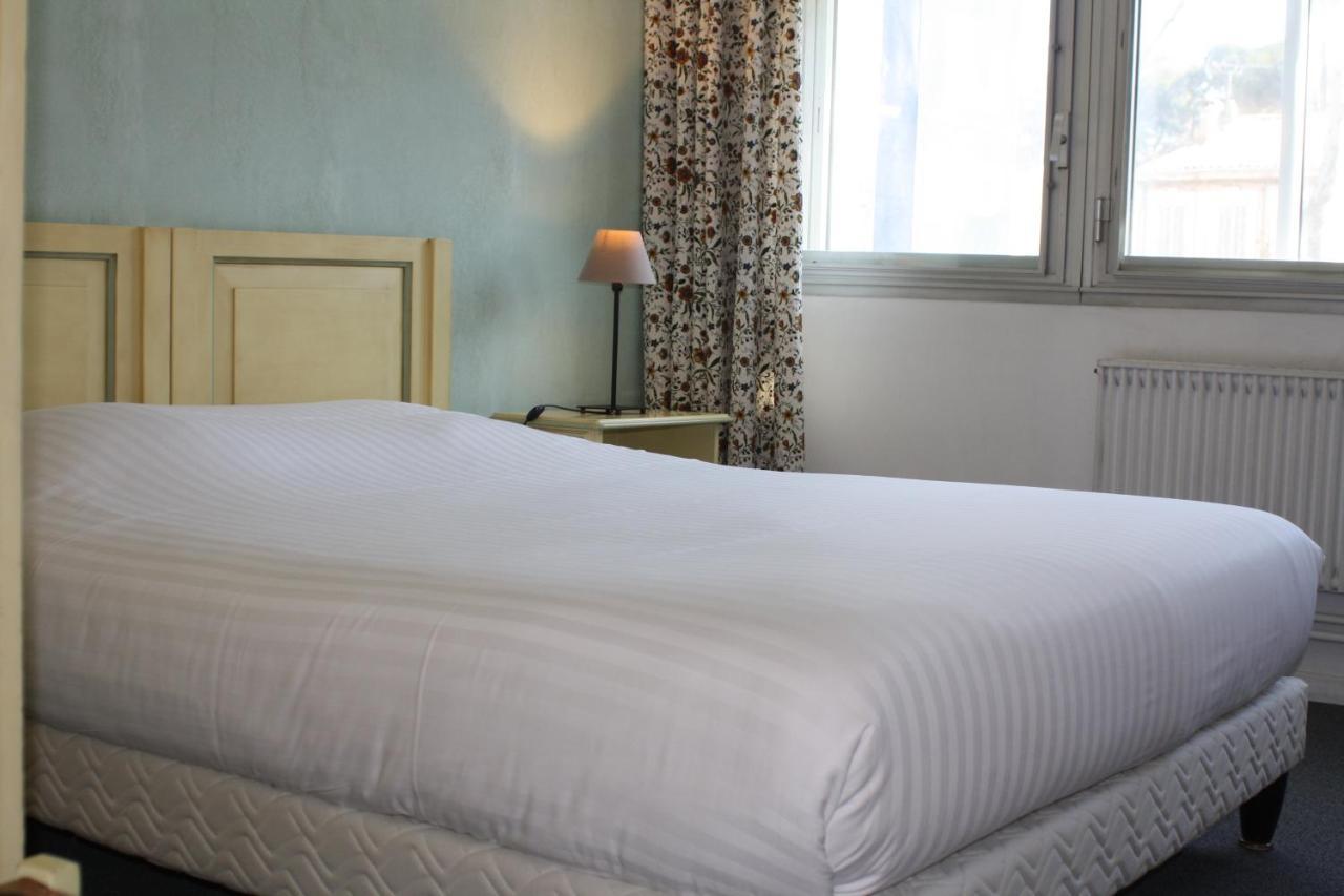 Logis Hotel du Midi Salon-de-Provence Buitenkant foto